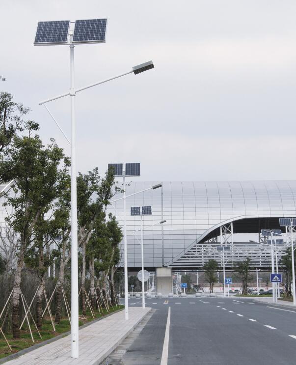 太陽能路燈