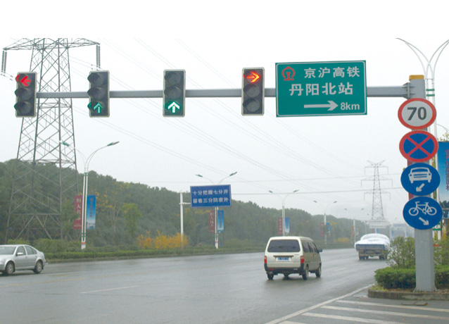 機(jī)動車信號燈桿